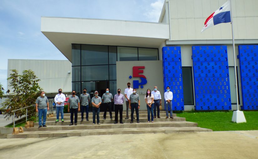 Visita a la empresa Envases Universal Ball de Panamá