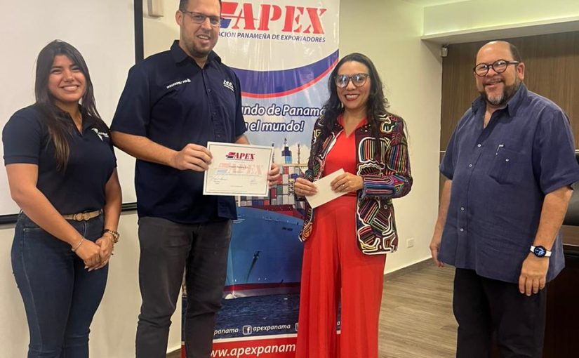 Juramentación Empresa Huurre Panama S.A.