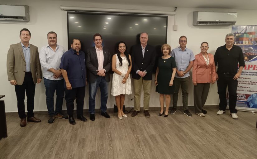 Cortesía de Sala para la Cámara de Comercio e Industrias Alemana