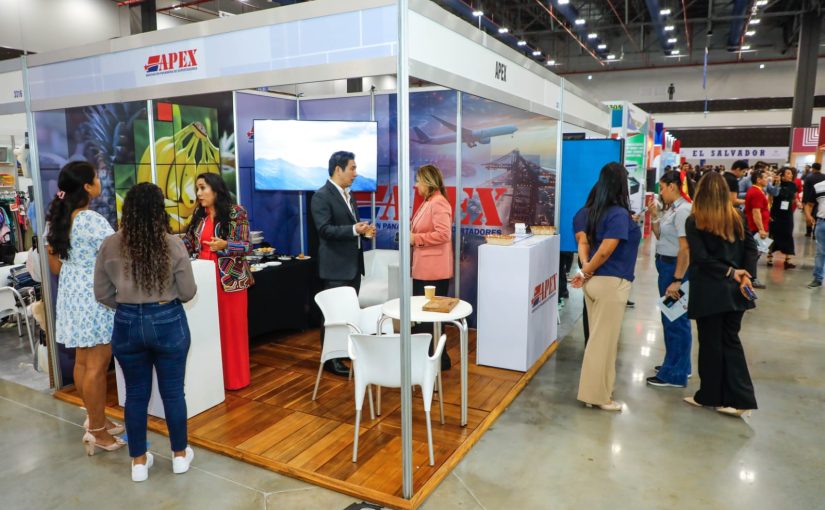 APEX en Expocomer 2025: Impulsando el crecimiento del sector exportador
